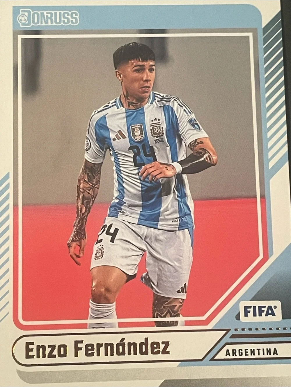 Enzo Fernández 2024/25 Panini Donruss FIFA Soccer #71 Argentina Base Card